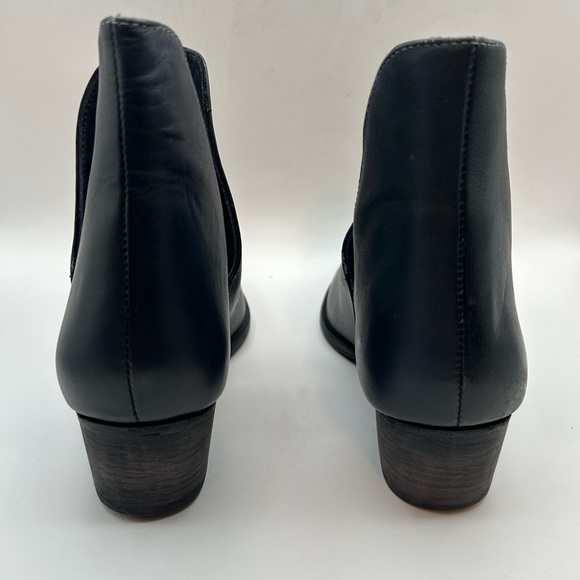 NEW Free People Charm Double V Ankle Bootie  Blue Leather Stacked Heel Size 39.5 - Picture 8 of 13